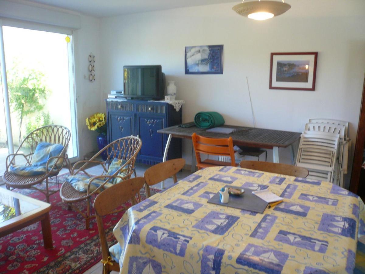 Maison Mitoyenne 3 Ch. Avec Jardin, Terrasse Et Poele A Bois, Proche Du Port De Sauzon, Animaux Ok - Fr-1-418-160 Екстериор снимка